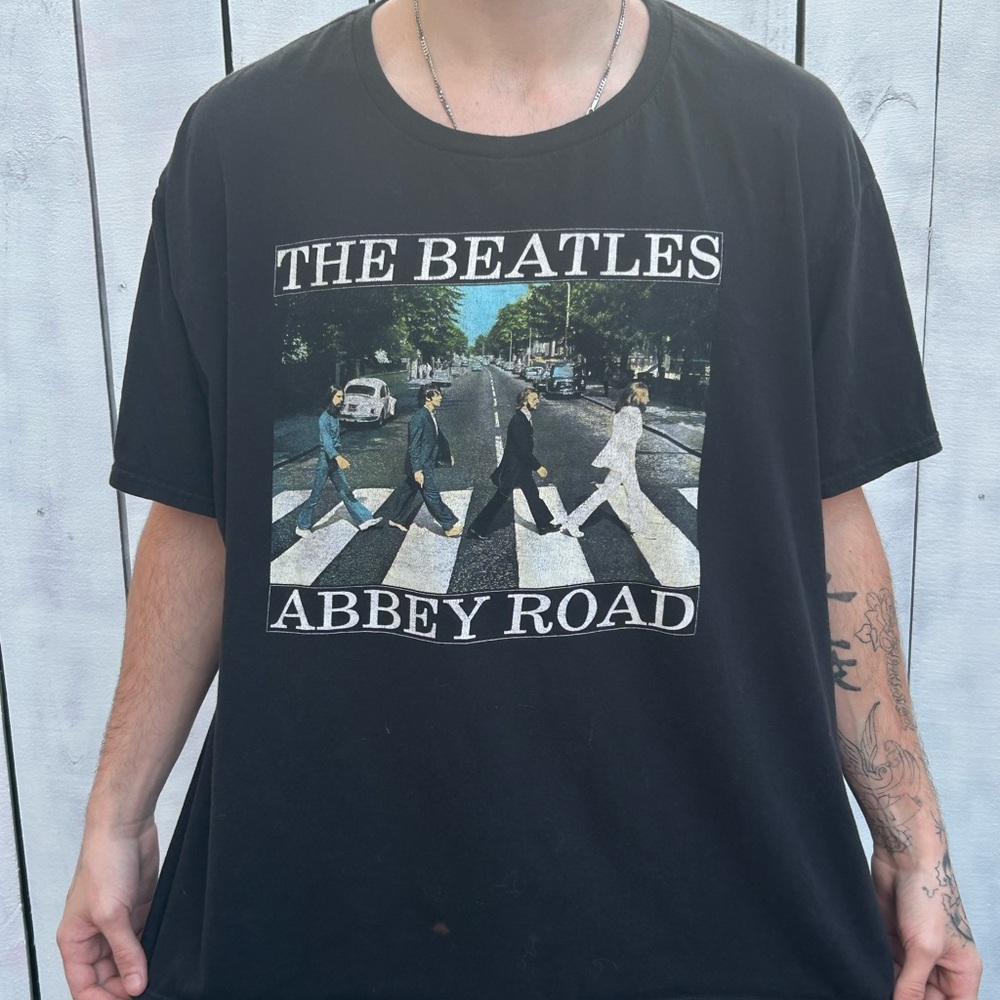 The Beatles Black Abbey Road Short Sleeve Tee